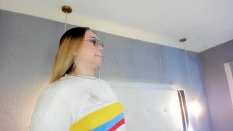 Snapshot of ximenanoah chatting on 07-07-26, 12:31 ximena online show from 07-07-26, 12:31