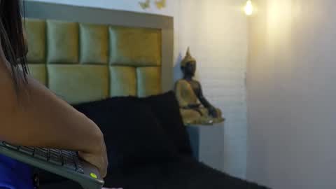 ximena online show from 12-22-25, 10:23