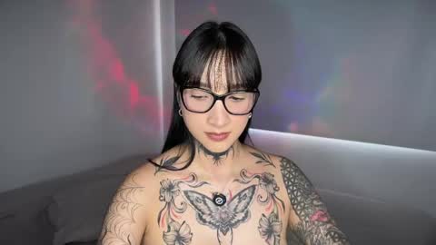 xisisxx online show from 05-07-26, 10:04