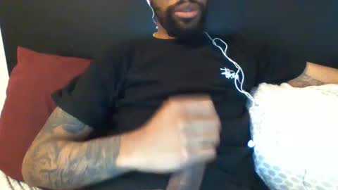 Snapshot of xjonathanxgx chatting on 03-06-25, 03:02 OmgItsSoFuckingBig online show from 03-06-25, 03:02