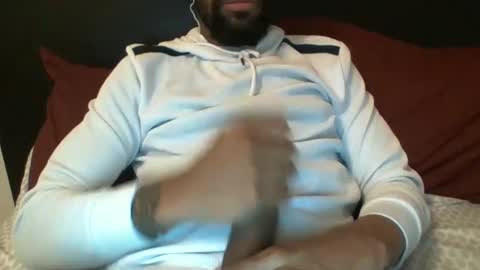 Snapshot of xjonathanxgx chatting on 03-08-25, 06:10 OmgItsSoFuckingBig online show from 03-08-25, 06:10