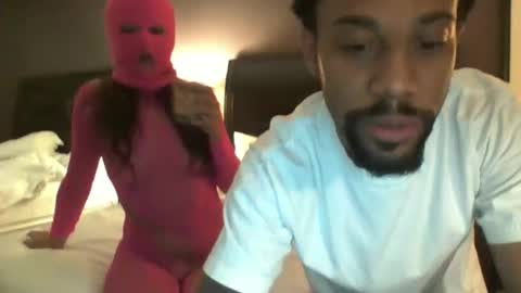 Snapshot of xjonathanxgx chatting on 11-21-25, 04:44 OmgItsSoFuckingBig online show from 11-21-25, 04:44