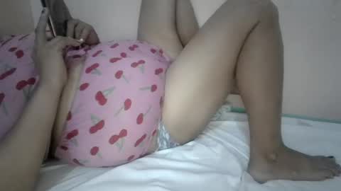 Snapshot of xjuicytits chatting on 07-14-26, 12:24 xjuicytits online show from 07-14-26, 12:24
