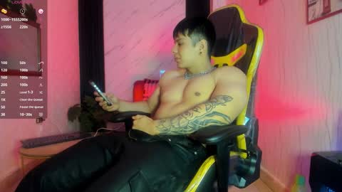      online show from 10-12-25, 12:48