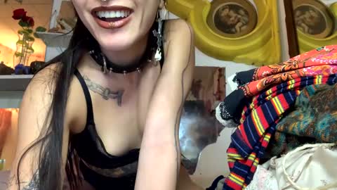 xkittenkatx online show from 12-29-24, 07:00