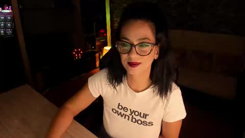 Snapshot of xlaracroftx chatting on 11-06-25, 09:59 Lara online show from 11-06-25, 09:59