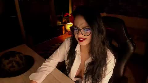 Lara online show from 02-13-26, 10:06