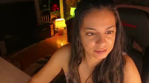 Snapshot of xlaracroftx chatting on 06-08-26, 08:53 Lara online show from 06-08-26, 08:53