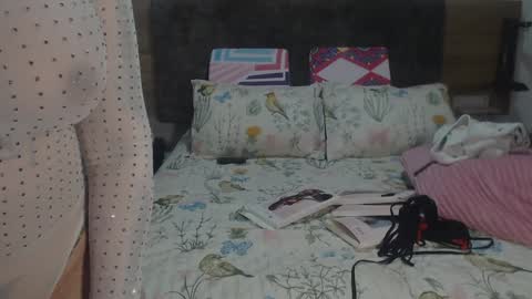 Snapshot of xlisbetx chatting on 01-10-25, 06:09 xlisbetx online show from 01-10-25, 06:09