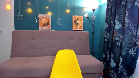 Chloe online show from 01-15-25, 08:09