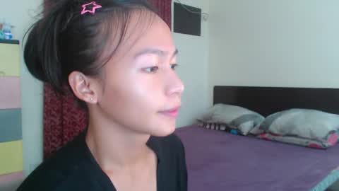 Snapshot of xlovely_destinyx chatting on 02-22-25, 04:40 Alice online show from 02-22-25, 04:40