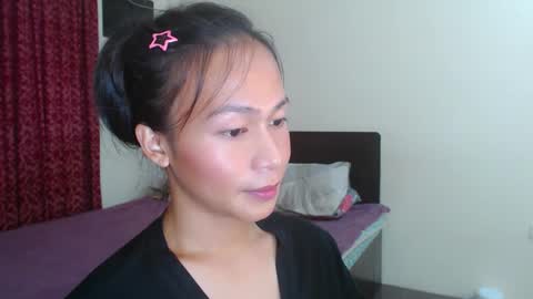 Snapshot of xlovely_destinyx chatting on 02-22-25, 08:31 Alice online show from 02-22-25, 08:31