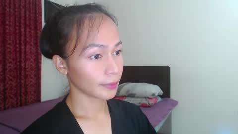 Snapshot of xlovely_destinyx chatting on 02-26-25, 03:41 Alice online show from 02-26-25, 03:41