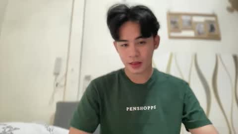 Snapshot of xluminous chatting on 04-04-26, 04:26 MIKAEL online show from 04-04-26, 04:26