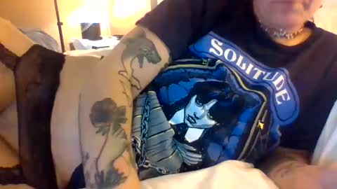 Snapshot of xmalxpalx5555 chatting on 10-12-25, 10:03 xmalxpalx5555 online show from 10-12-25, 10:03