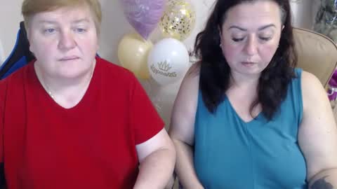 XMollyJaneX online show from 10-19-25, 03:23