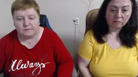 Snapshot of xmollyjanex chatting on 04-26-26, 08:17 XMollyJaneX online show from 04-26-26, 08:17