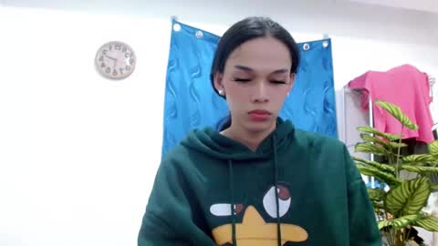 Snapshot of xmonaco88 chatting on 10-15-25, 11:54 monaco online show from 10-15-25, 11:54