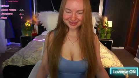 Snapshot of xo_monica chatting on 05-07-26, 05:46 Monica online show from 05-07-26, 05:46