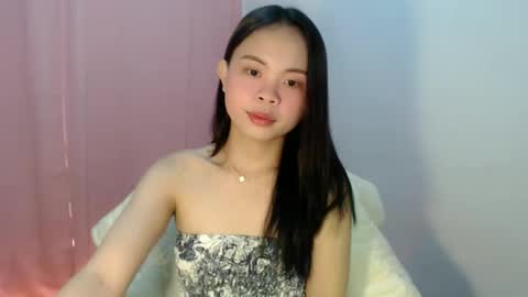 nathalie online show from 04-18-26, 03:16