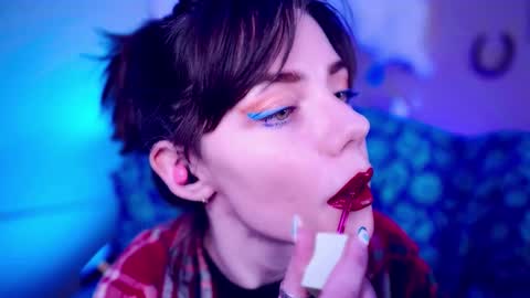 Bella Bondai online show from 11-10-25, 05:39