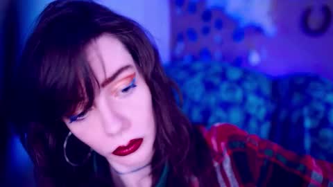 Bella Bondai online show from 12-20-25, 03:57