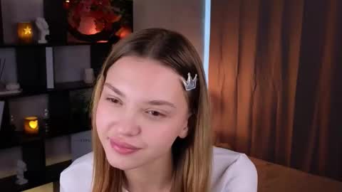 Snapshot of xolidaygirl chatting on 10-31-25, 06:14 Sydney online show from 10-31-25, 06:14