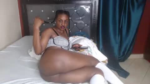 Snapshot of xowie1 chatting on 11-01-25, 05:48 Xoe online show from 11-01-25, 05:48