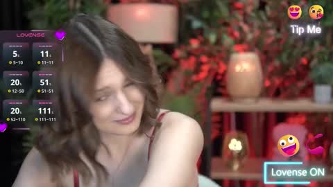 Snapshot of xoxo_molly chatting on 10-08-25, 07:55 xoxo_molly online show from 10-08-25, 07:55