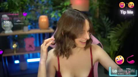 Snapshot of xoxo_molly chatting on 11-29-25, 09:29 xoxo_molly online show from 11-29-25, 09:29