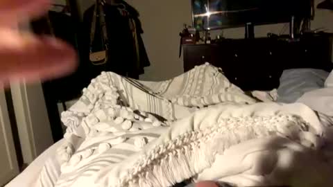 xoxowtf online show from 12-31-24, 03:20