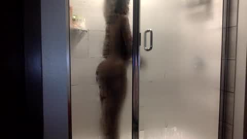 Snapshot of xoxoyourstru chatting on 08-10-26, 02:48 xoxoyourstru online show from 08-10-26, 02:48