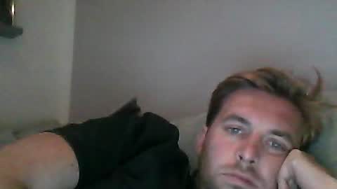 Snapshot of xphil94x chatting on 07-27-26, 07:21 xphil94x online show from 07-27-26, 07:21