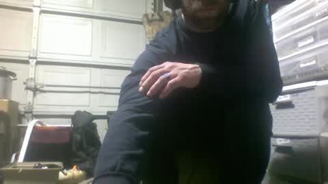 Snapshot of xploringus1 chatting on 02-15-25, 04:23 Xploringus online show from 02-15-25, 04:23