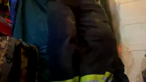 Snapshot of xploringus1 chatting on 10-28-25, 06:50 Xploringus online show from 10-28-25, 06:50