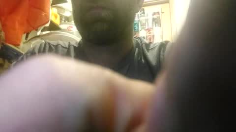 Snapshot of xploringus1 chatting on 10-29-25, 09:33 Xploringus online show from 10-29-25, 09:33