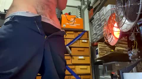 Snapshot of xploringus1 chatting on 11-14-25, 04:11 Xploringus online show from 11-14-25, 04:11