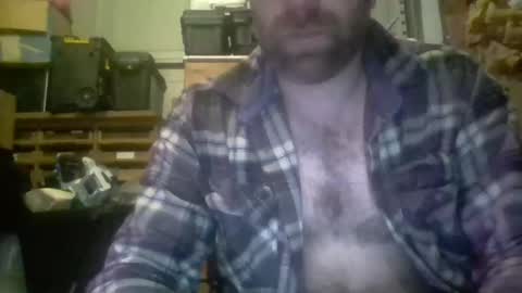 Snapshot of xploringus1 chatting on 12-14-25, 04:12 Xploringus online show from 12-14-25, 04:12