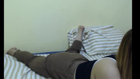 Snapshot of xsexyhotmomma69x chatting on 11-02-25, 04:26 merayel online show from 11-02-25, 04:26