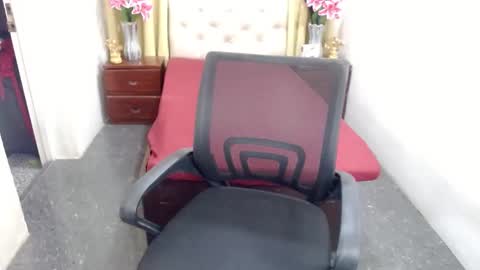 Snapshot of xsexyninedollx chatting on 03-02-25, 10:35 Cleo de nile online show from 03-02-25, 10:35