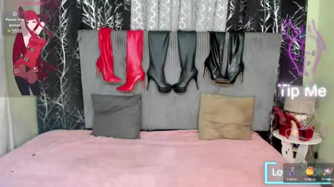 Snapshot of xslutty_candicexx chatting on 01-28-25, 11:49 CANDICE online show from 01-28-25, 11:49