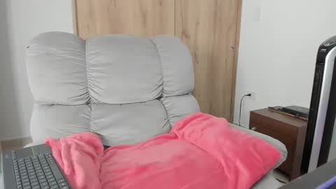 Hellen Sofia instagram hellen5546 online show from 03-17-26, 12:30