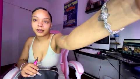 Snapshot of xstargazingx chatting on 12-15-25, 07:07 xStarGazingx online show from 12-15-25, 07:07