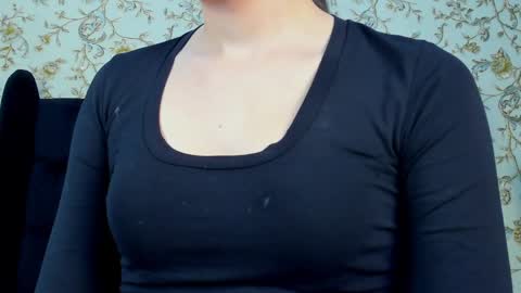 Snapshot of xupranna chatting on 05-11-26, 12:44 xupranna online show from 05-11-26, 12:44