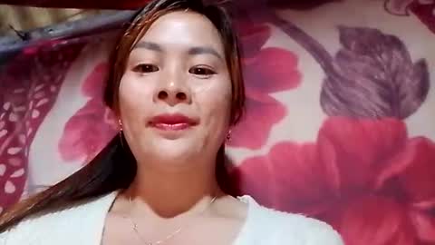 Snapshot of xuxulove00 chatting on 12-21-25, 01:13 xuxulove00 online show from 12-21-25, 01:13