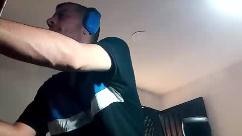 xuyeeg online show from 02-23-25, 03:08