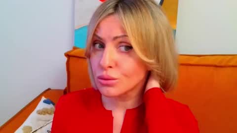 Snapshot of xvaleriax0 chatting on 02-17-26, 04:57 xvaleriax0 online show from 02-17-26, 04:57