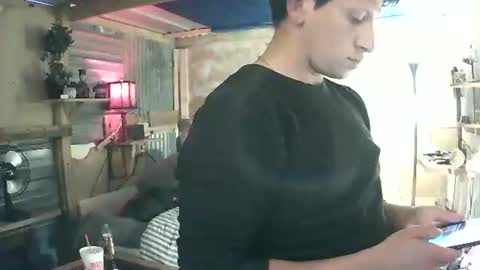 Snapshot of xvatx chatting on 12-16-25, 06:13 xvatx online show from 12-16-25, 06:13