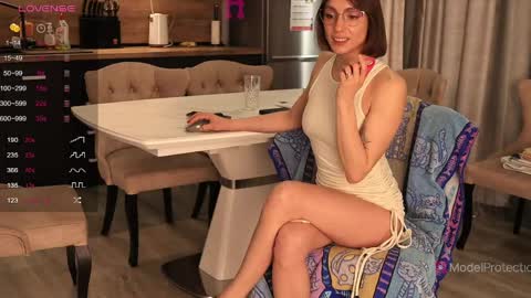 FrancyStepmom and YStepson    INTERESTED IN A GIRL-GIRL COLLABORATION  TEXT ME HERE  or INSTAGRAM online show from 04-18-26, 12:09