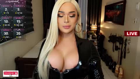 K E L L Y online show from 12-19-25, 08:16